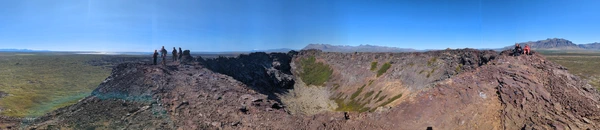 Vue sur le cratère de l'Eldbord