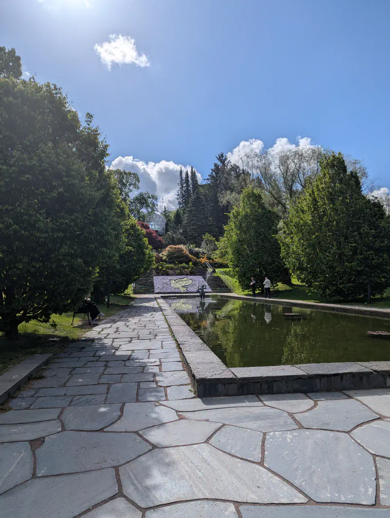 The entrance to the Botanical Gardens
