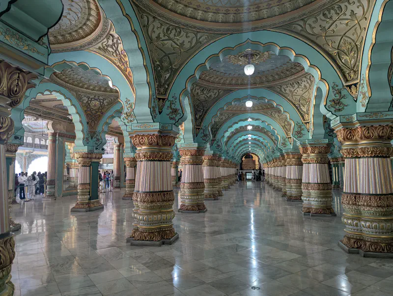 Intérieur du Palais de Mysore