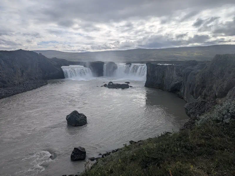 La cascade de Goðafoss
